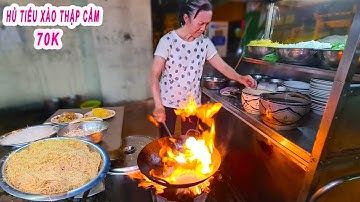 Phát thèm Dĩa Hủ Tiếu Xào Thập Cẩm 70K của Người Hoa hơn 40 năm ở Sài Gòn