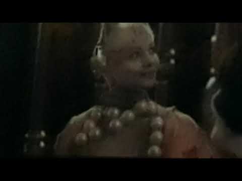 opening-to-frozen-ii-amc-theatres-(2019)