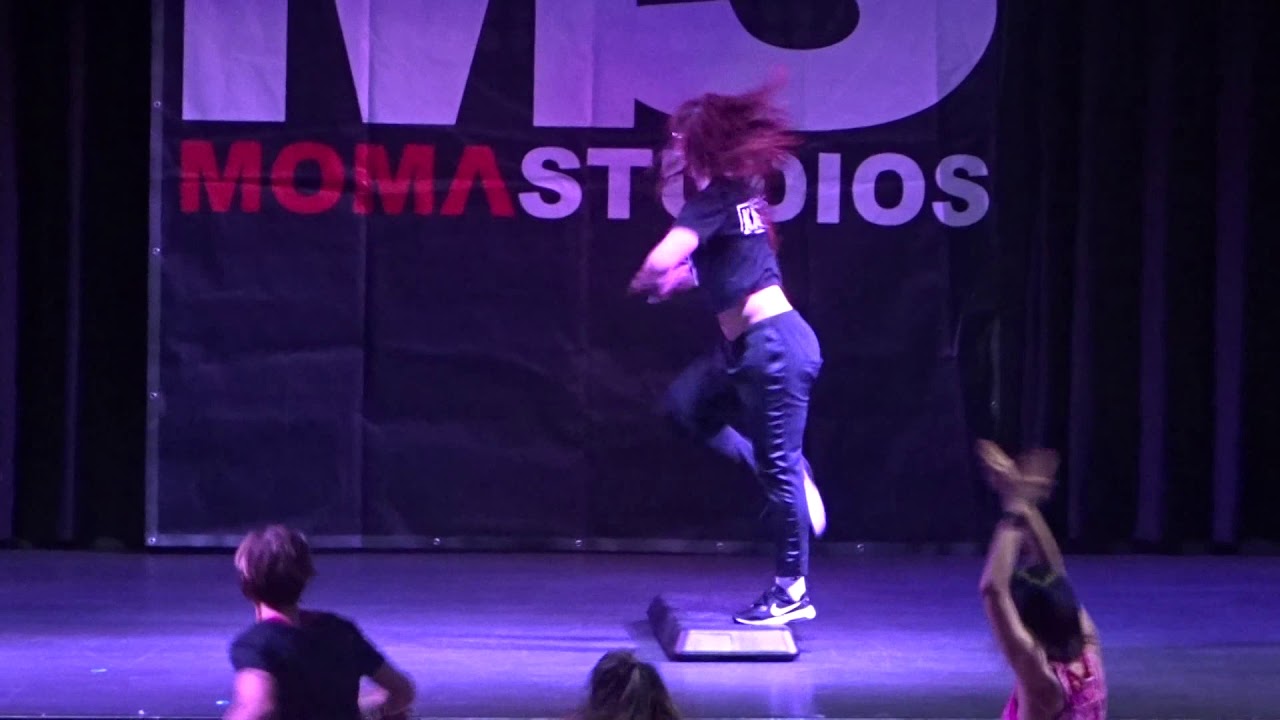 Katia Vasilenko - Vertical Step (Moma Convention. Milan 2020)