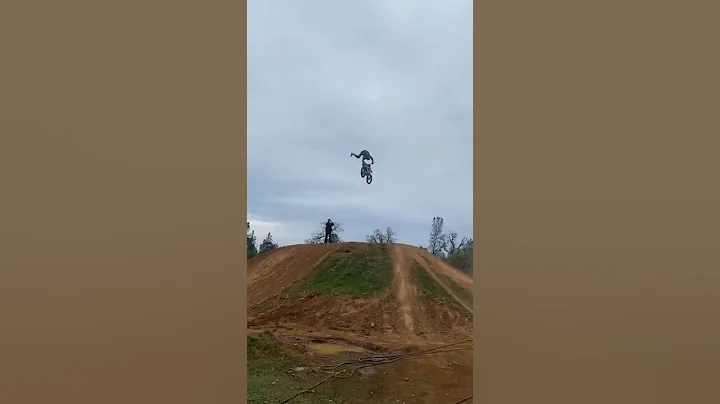 Byerly ranch fmx #freestyle #dirtbikes #shorts