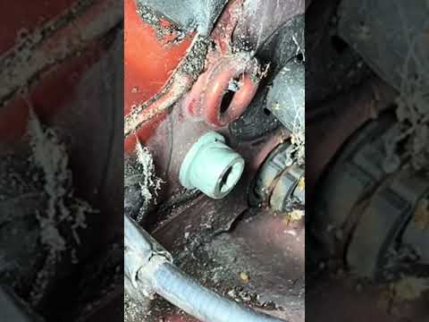 Audi A4 B5 clutch master cylinder replacement #audi #a4b5 #clutch #mastercylinder #howto