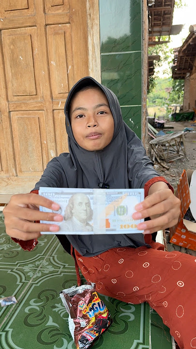 Bocil Opens Ciki Gets 100 Million Dollars #ciki #snacks #gifts #money #dollars #dramabocil #funny