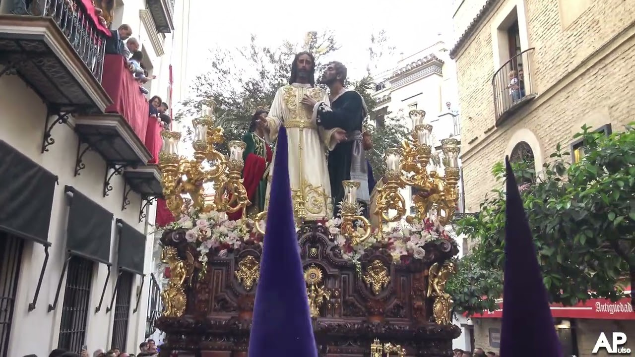 INCREÍBLE SUBIDA del Misterio de la REDENCIÓN en la Cuesta del Bacalao | Semana Santa Sevilla 2023