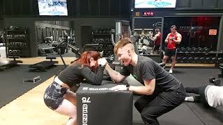 🤯Lose in a Fight to a Girl😵 Full Video of the LEGENDARY ARM WRESTLING BATTLE!