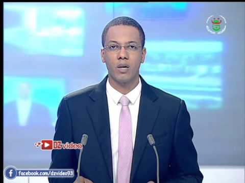شاهد مقدم النشرة في التلفزيون الجزائري يدرف الدموع بعد تلقيه خبر وفاة اخيه