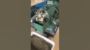 Coffee beans hulling machine