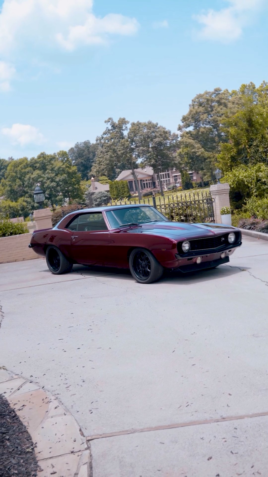 This 1969 Camaro in Pearl Red hides a 540ci Heintz Aluminum V8
