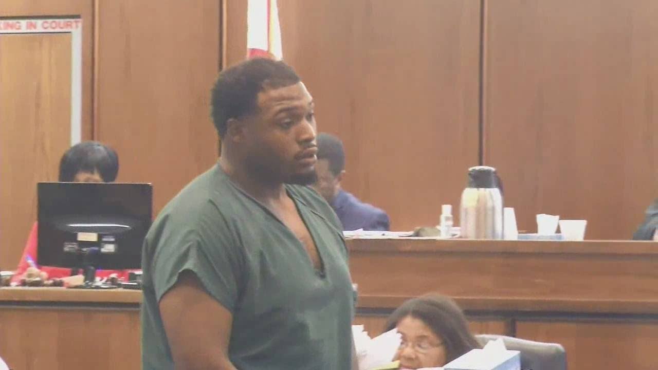 JSO: Man arrested after carjacking, police chase - YouTube