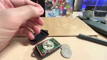 TOYOTA VIOS: battery replacement of the remote control with CR2016 Lithium battery