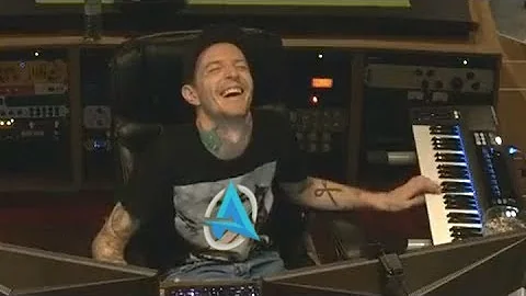 DEADMAU5 *ACCIDENTALLY* FINDS ALI-A INTRO SONG