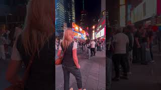 Когда оказываешься на Times Square в Нью Йорке✌️ #кристинаорбакайте #kristinaorbakaite