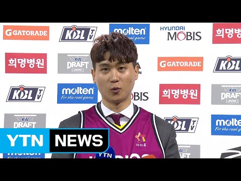 1순위로 <strong>LG</strong> 유니폼 입은 박정현 &amp;quot;태어난 곳 가게 돼 행복&amp;quot; / <strong>YTN</strong>