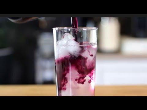 عصير التوت الطبيعي blueberry juice