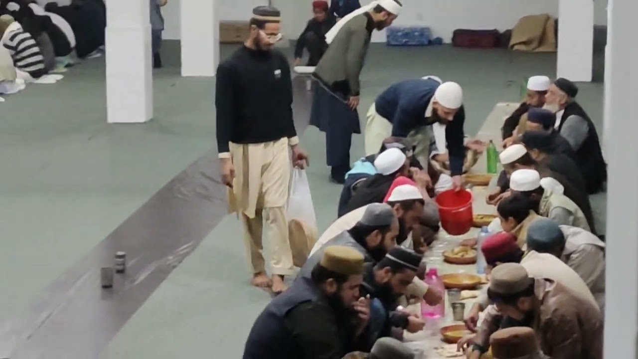 KHANQAH E MADNI ( MARKAZ E HAYAT ) KE ZER E ENTIZAM ... NOCHANDI JUMRAT KE MAMOOLAT 