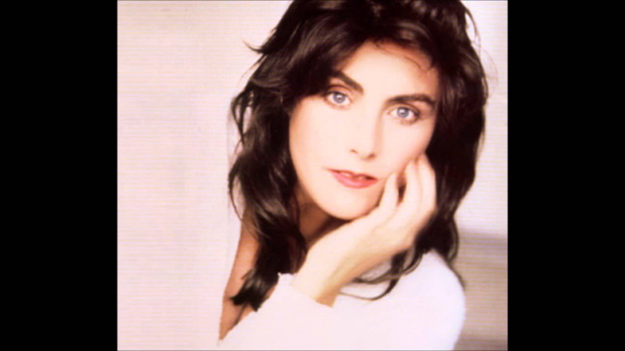 ♫ Laura Branigan