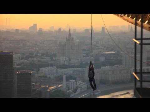 Spiderman swing in real life \\ Прыжок c крана в стиле Человека-Паука