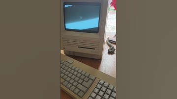vintage Apple Macintosh SE