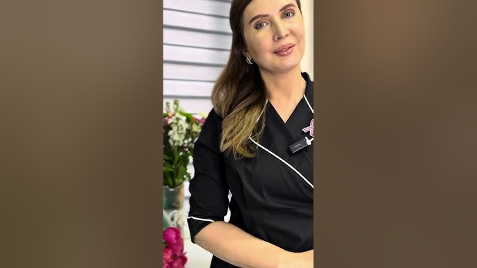 Teri koylaklar, yubkalar va paypoqlardagi shahvoniy va fohisha ayollar