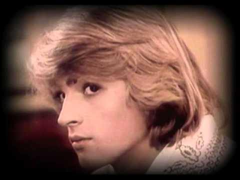 Включи не покидай. Включи не покидай. Принц патрик не покидай. Включи не покидай. Включи не покидай.