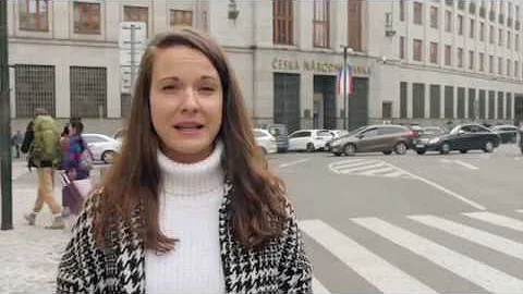 Kdy nakupují státní dluhopisy?