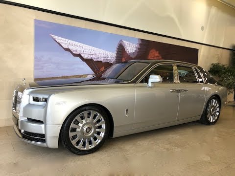 2018-rolls-royce-phantom-viii---interior-+-walkaround-in-4k