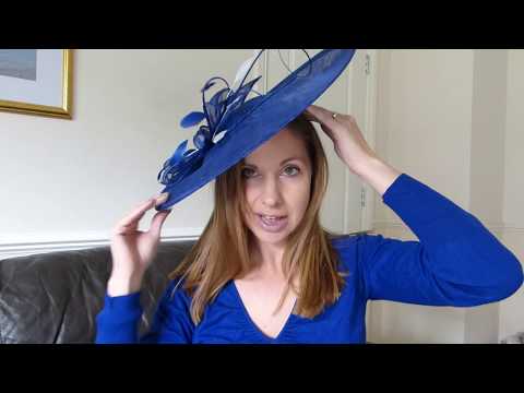 Video: Cara Memakai Fascinator (dengan Gambar)