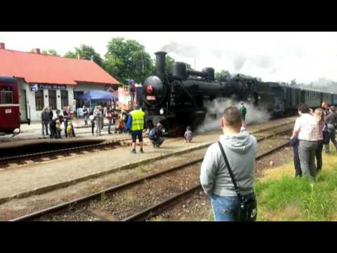 Video: Jak Nakrmit Jednoleté Dítě Ve Vlaku