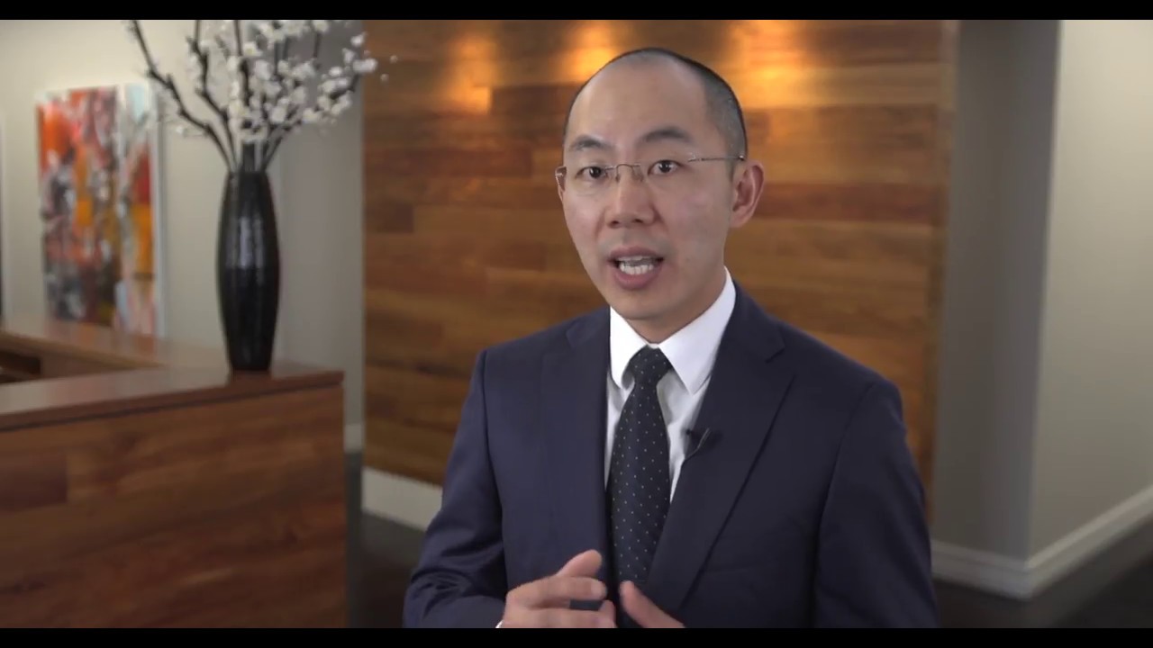 How do we minimise scarring after plastic surgery procedures?