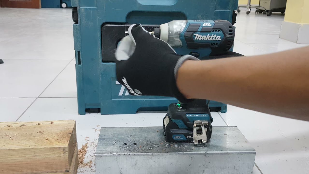 TD111D Makita Impact Driver 12V 