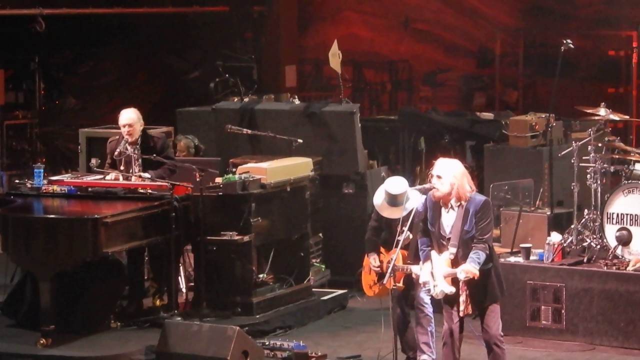 Tom Petty Rocking Tom Petty and the Heartbreakers.....Rockin; Around With You.....5/29/17 ...