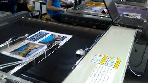 silk screen printing machine with arm to automatic unloading material