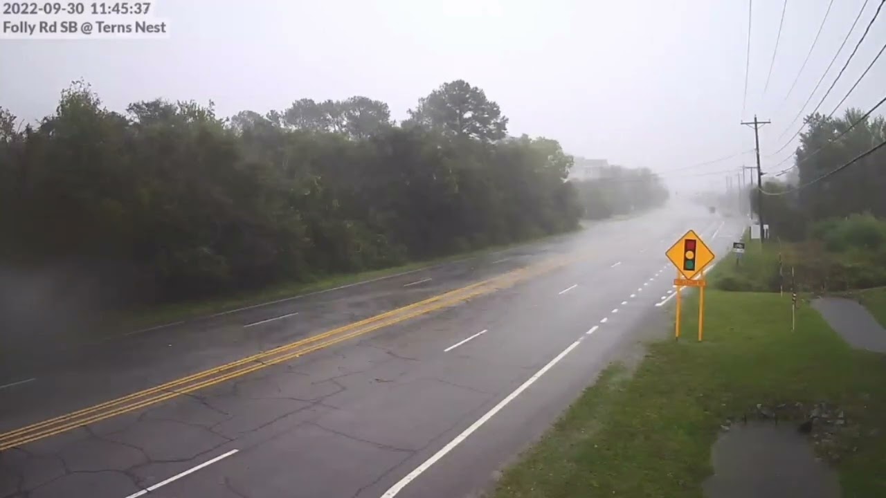 Winds Hammer South Carolina Coast as Hurricane Ian Nears Landfall