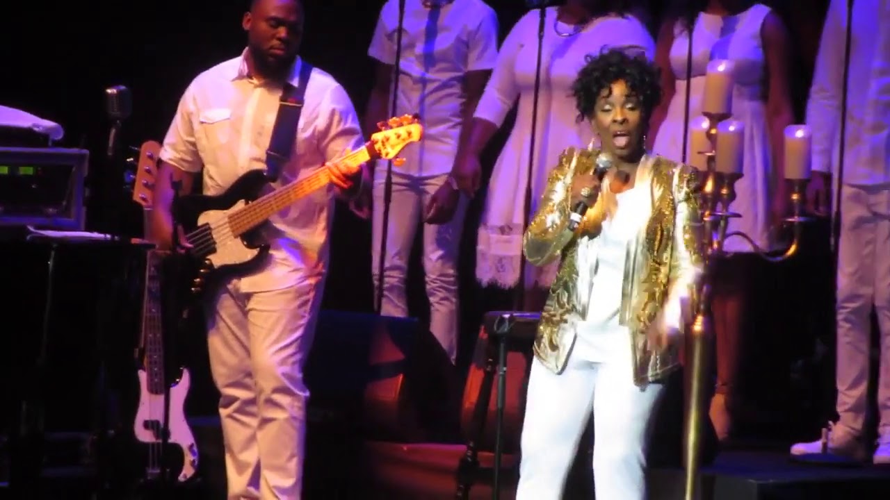 Gladys Knight -  You're Number One ( In My Book)   LIVE