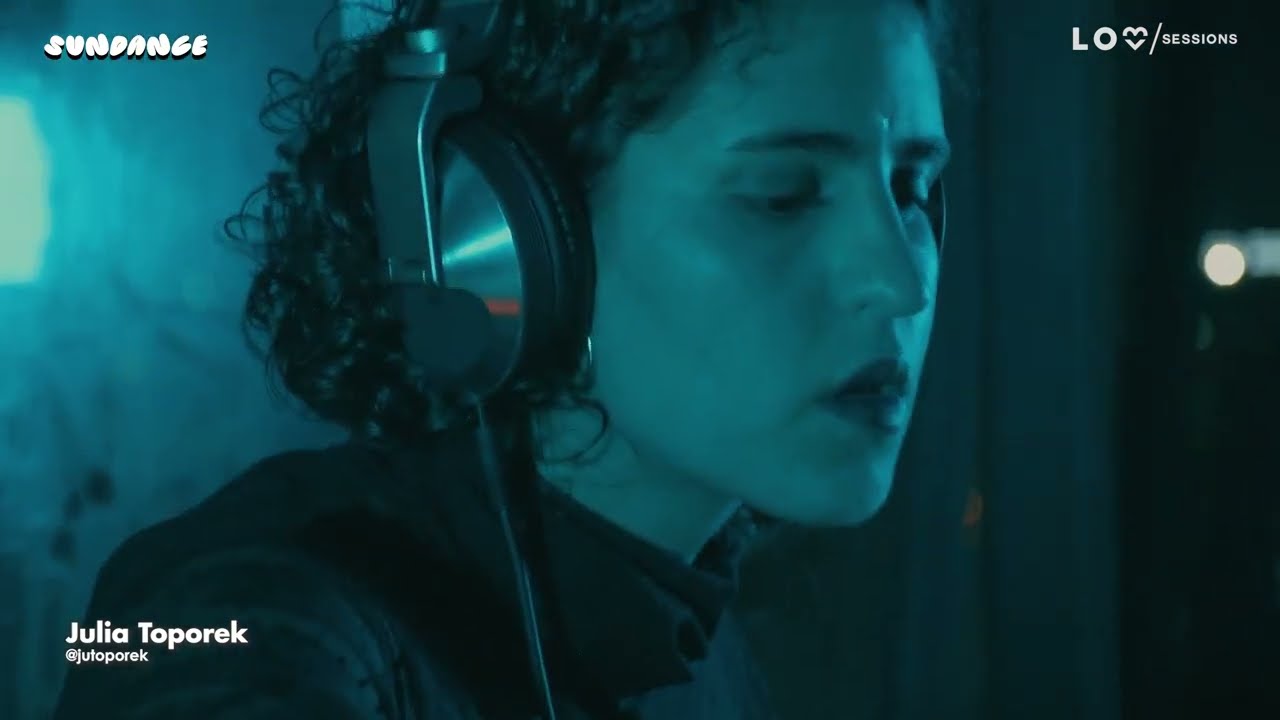 Julia Toporek | LovSessions x Sundance 