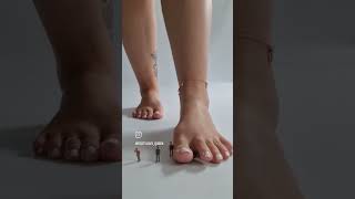 Giantess Footyqueen - 4 Lucky Tinies