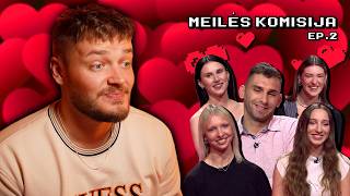 Meilės Komisija Gėlės Per Pirmą Pasimatymą Apžvalga Su Deividu