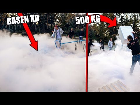 500 KG SUCHEGO LODU W BASENIE!