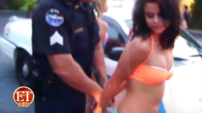 Резеңке және пластик қынаптары бар порно