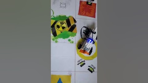 LEGO Boost Starting Model step 2 distance sensor