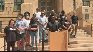 Community activists react to the Department of Justice investigation into Phoenix PD Net Worth