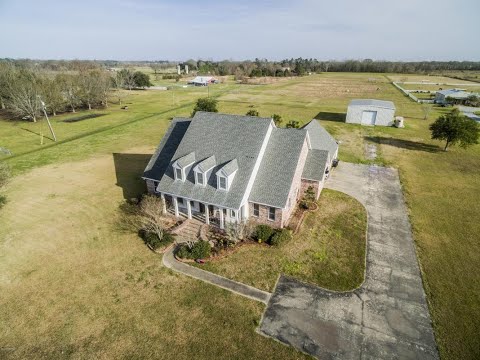 2305 Vida Shaw Road, New Iberia, LA home video tour
