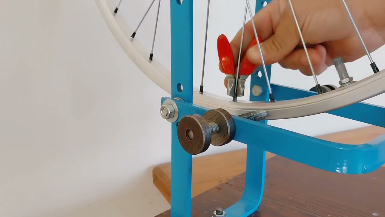 Como alinear y centrar una rueda de bicicleta