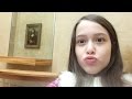 Selfie com a Mona Lisa - Vlog: Um dia em Paris 3 - Museu do Louvre  - Julia Silva