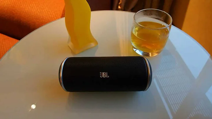 JBL Flip vs Logitech UE Mini (Mobile Boombox) Comparison