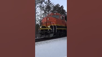 Watch these two tiny GP60M-3s work hard to pull this heavy freight train! #shorts