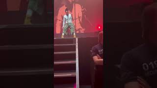 The Kid Laroi Calls Tate McRae His GIRLFRIEND on Stage At Concert