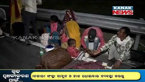 Delhi: Thousands Of Migrant Workers Crowd Anand Vihar Bus Terminal Amid Lockdown