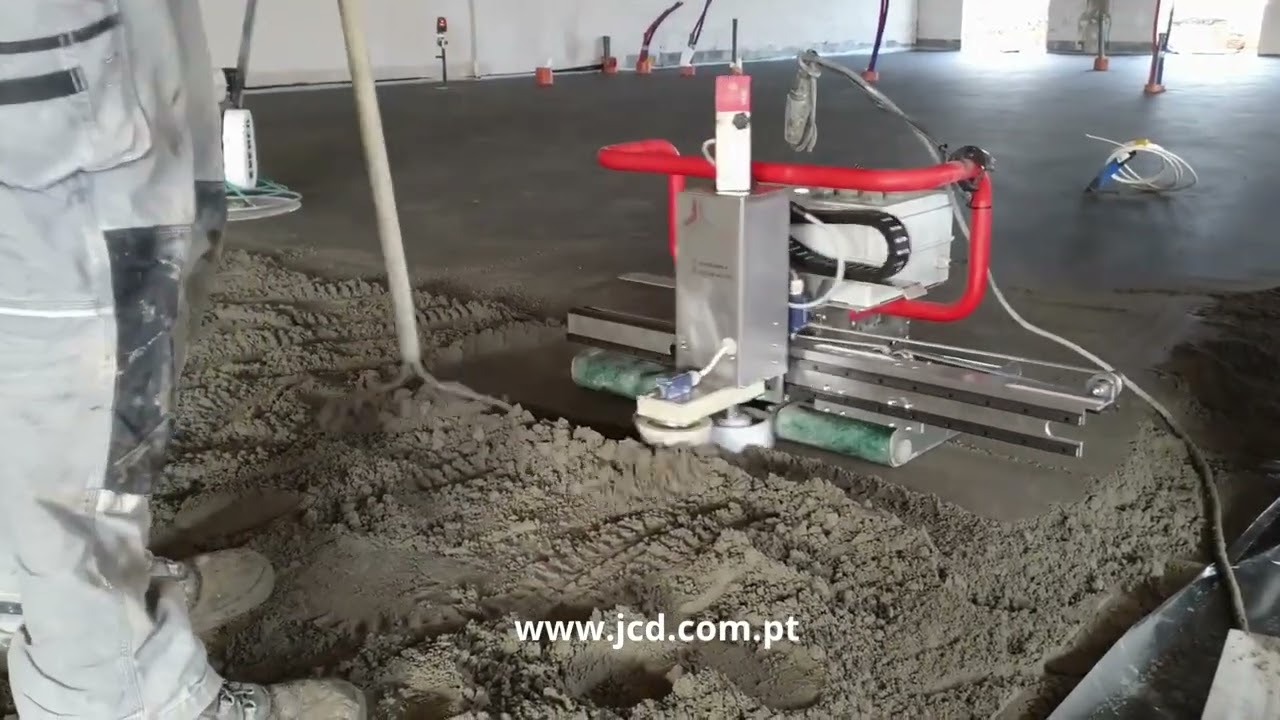 Robots de alisamento de betonilha fresca, maquina robotizada para pavimentos de betonilha