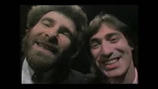 Watch 10cc An Englishman In New York video