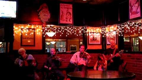 Monaghan Twig and Salamanca Reel - Quiet Men and 10 year old fiddler